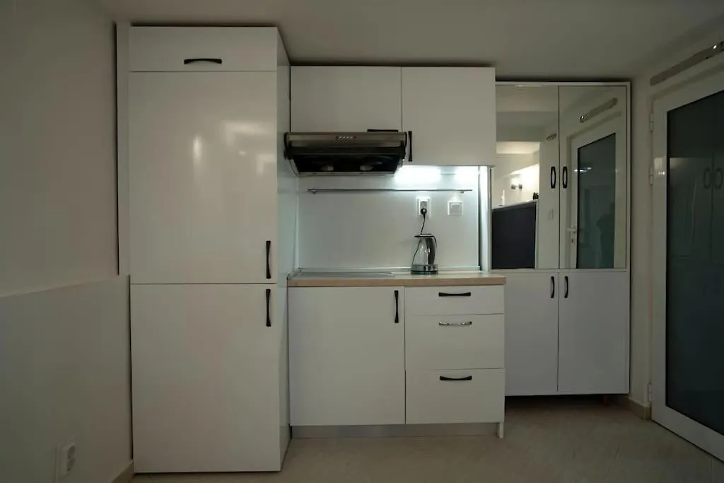 Appartement Studio With Courtyard Just Steps Away Vitosha Str Sofia Bulgarije